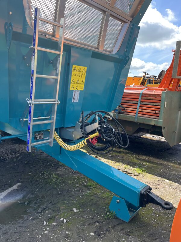 Rolland 16ton Silage trailer - Image 9