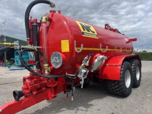 NC 3000Gal Tandem axle slurry tanker