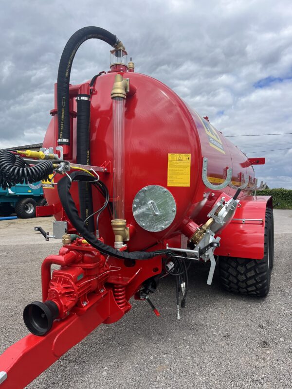 NC 3000Gal Tandem axle slurry tanker - Image 6