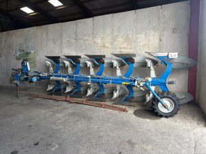 Overum 5 Furrow plough