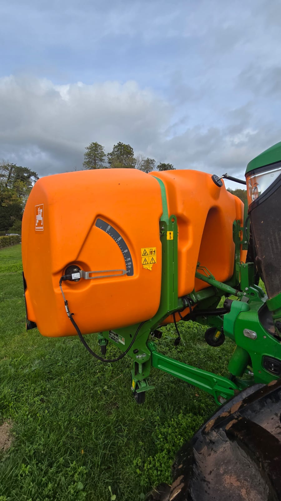 Amazone UF2002 + FT1502 Front tank - Image 9